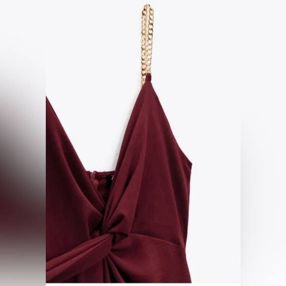 Red romper with gold chain straps - Picture 10 of 14